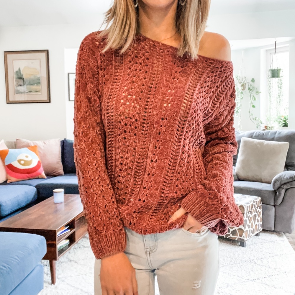 Gorgeous dusty rose open knit sweater